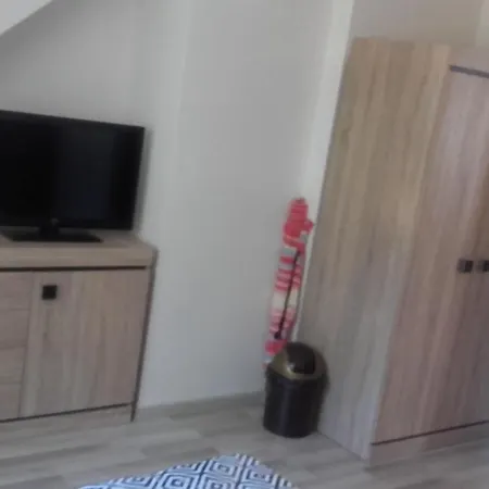 Проживание в семье Goscinne Mariolle Виселка